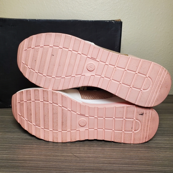 Yolanda Zula Wedge Heel Sneaker like new in box. Size 10. pink, rose gold, white - Picture 3 of 3